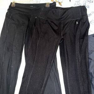 2 pairs of black leggings skinny and flared leggings athletic wear yoga pants si